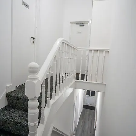 Isimi Luxurious 4 Bed 4 En -suite House Cumbria Barrow-in-Furness